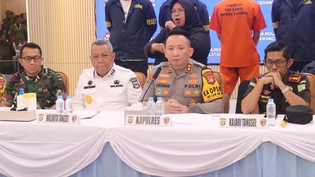 Foto: Polres Tangsel Menetapkan Direktur Dan Kepala Bagian Produksi Gedung Farmasi Nucleus Sebagai Tersangka Kasus Ledakan. (dok. Istimewa)
