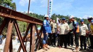 Presiden Prabowo Tinjau Infrastruktur Tapsel, Mendagri Tito Dampingi Langsung