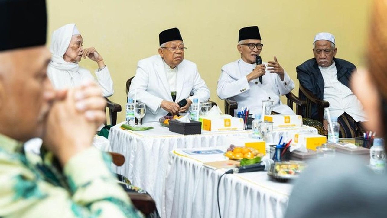 Foto: Katib Aam Pengurus Besar Nahdlatul Ulama (pbnu) Prof Mohammad Nuh (kedua Dari Kanan) (dok.ist)