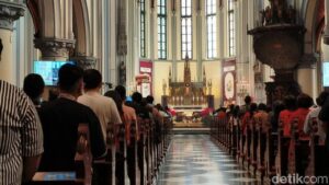 Ibadah Misa Natal 2025 di Gereja Katedral Berjalan Aman, Ucapkan Terima Kasih pada TNI-Polri