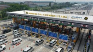 Jelang Akhir 2025, 57.555 Kendaraan Melintas di GT Cikampek Utama Menuju Trans Jawa