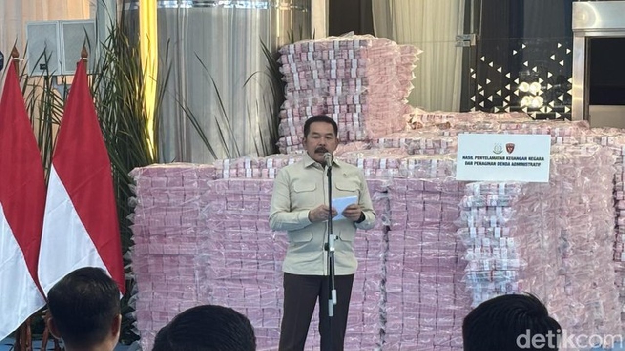 Jaksa Agung Dalam Acara Penyerahan Uang Rampasan Negara Dan Hasil Denda Administratif Penyalahgunaan Kawasan Hutan Di Kompleks Kejagung, Jakarta Selatan, Rabu (25/12/2025). (firda/detikcom)
