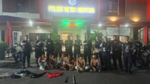 Enam Pemuda Dicokok Polisi di Menteng Saat Hendak Tawuran, Dua Celurit Disita