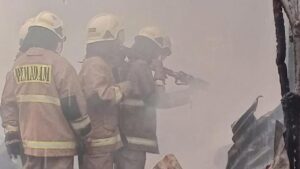 Papan Billboard Sarinah Terbakar, Diduga Akibat Korsleting Listrik