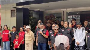 Arahan Megawati, PDIP Kirim 30 Ambulans dan 90 Tenaga Kesehatan untuk Korban Bencana Sumatera