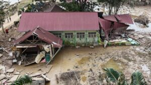 Pembersihan 587 Sekolah Terdampak Bencana Sumatera Dipercepat, Target Tuntas 4 Januari