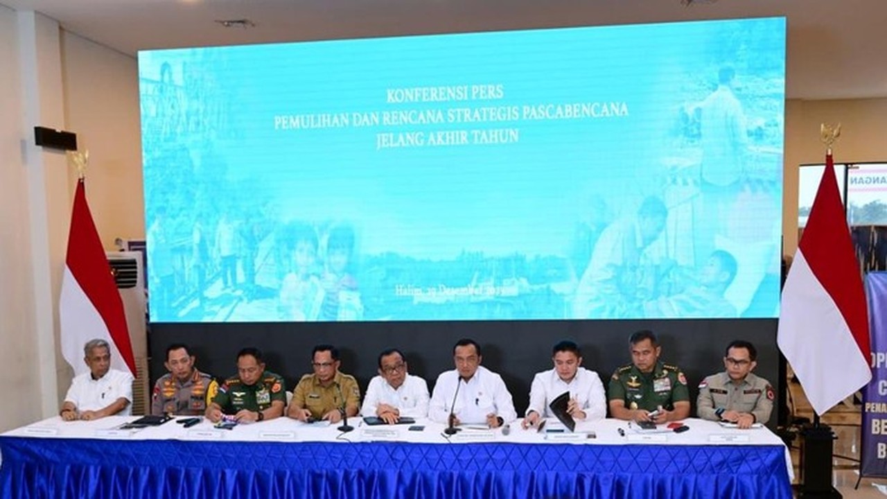 Konferensi Penanganan Bencana Di Lanud Halim Perdanakusuma, Jakarta, Senin (29/12/2025). (foto: Muchlis Jr Biro Pers Sekretariat Presiden)