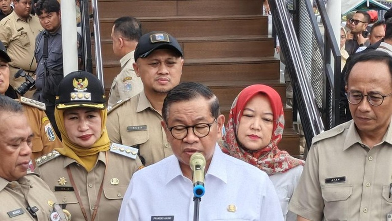 Pramono Anung Resmikan Jpo Di Pesanggrahan Dan Cipinang. (kadek Melda Luxiana/detikcom)