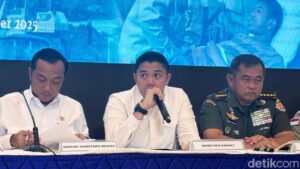 Seskab Ungkap Progres Penanganan Bencana Sumatera: Jalan Nasional dan Jembatan Mulai Terhubung