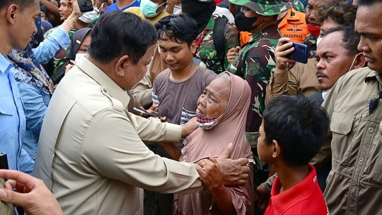 Presiden Prabowo Meninjau Lokasi Banjir Di Aceh Tamian, Aceh Tengah, Bener Meriah, Pada Jumat (12/12) Lalu. (foto: Biro Sekretariat Presiden)