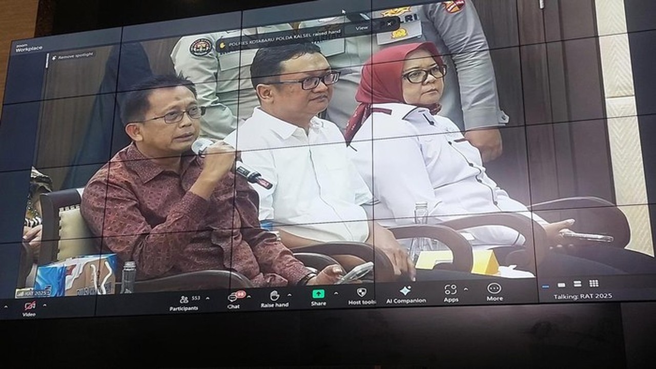 Foto: Wakil Ketua Dewan Pers, Totok Suryanto, Saat Menghadiri Rilis Akhir Tahun 2025 Mabes Polri. (rumondang N/detikcom)