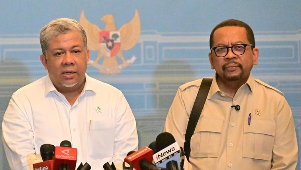 Fahri Hamzah (kiri) (foto: Rusman Biro Pers Sekretariat Presiden)