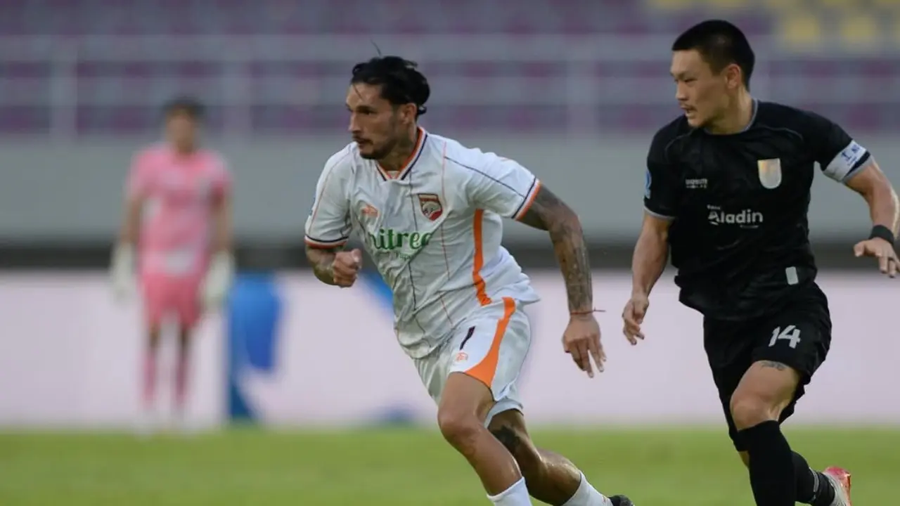 2 Kunci Taktik Kemenangan Borneo Fc 1 0 Atas Persis Solo