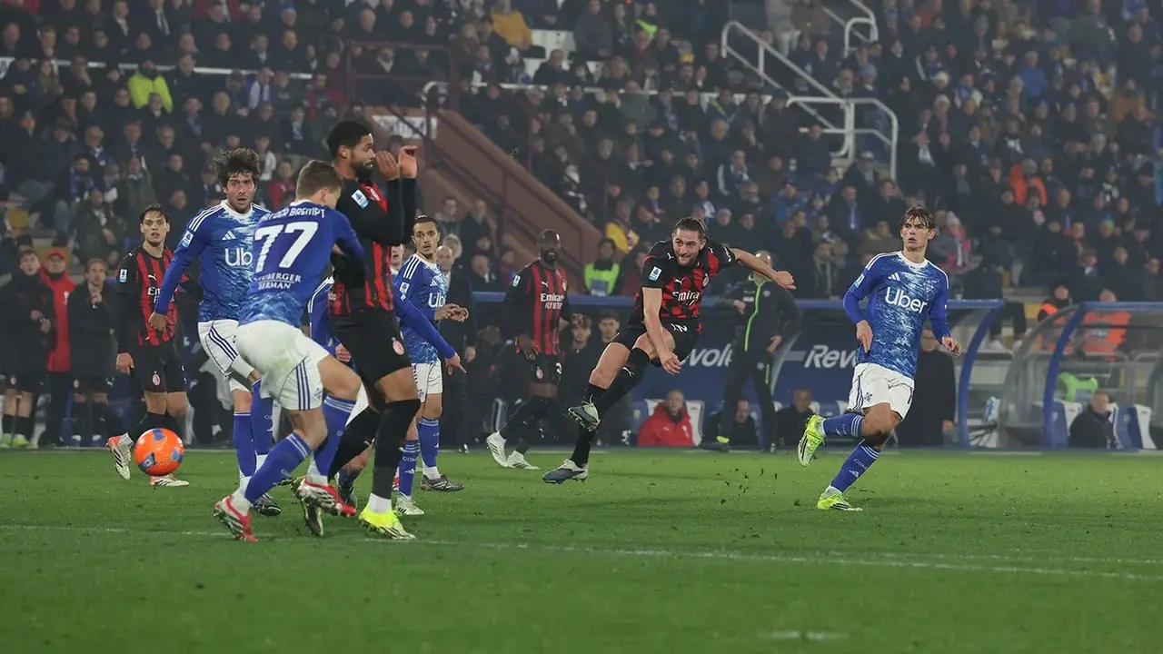 Ac Milan Kalahkan Como 3 1 Rossoneri Tempel Ketat Inter Milan Di Puncak Klasemen Liga Italia
