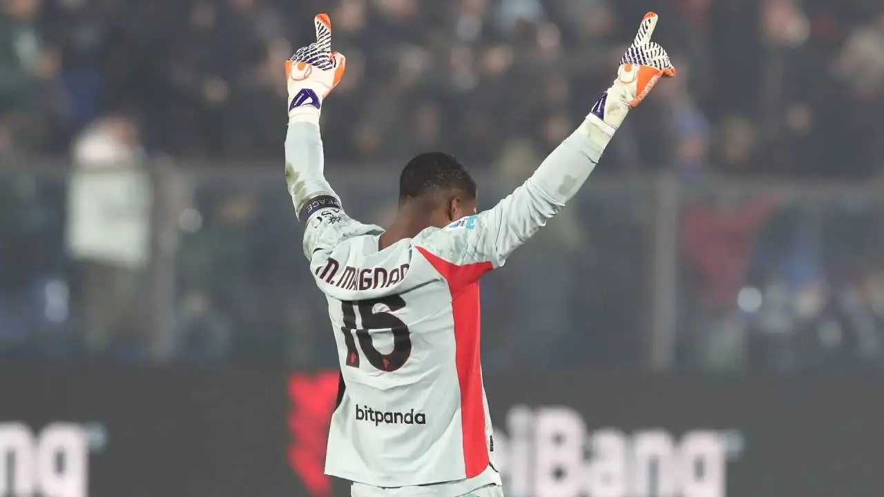 Aksi Gemilang Mike Maignan Bawa Ac Milan Comeback Dan Menang 3 1 Di Markas Como 1907