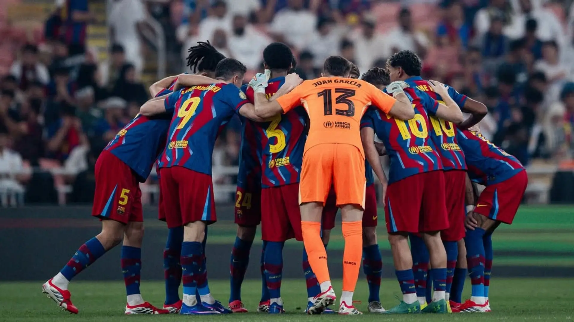Barcelona Tumbang Di Kandang Sociedad Real Madrid Merapat Di Puncak Klasemen Liga Spanyol