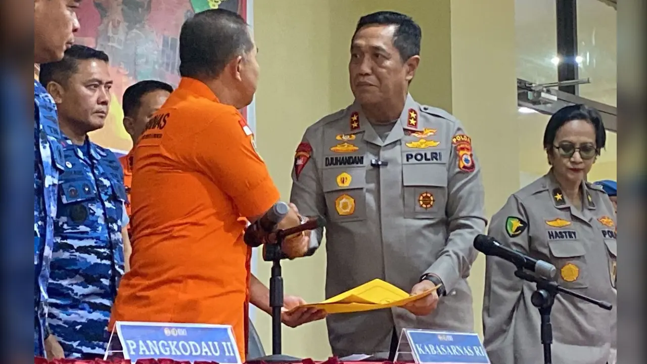 Basarnas Hentikan Operasi Sar Pesawat Pk Tht Seluruh Korban Dan Kotak Hitam Ditemukan