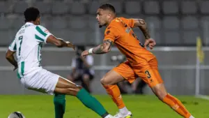 Berapa Gaji Layvin Kurzawa? Analisis Peluang Eks Bek PSG Gabung Persib Bandung