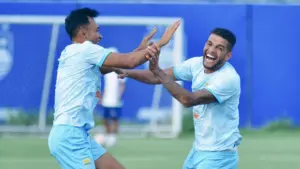 Bojan Hodak Ungkap Strategi Transfer Persib 2026 yang Minimalis