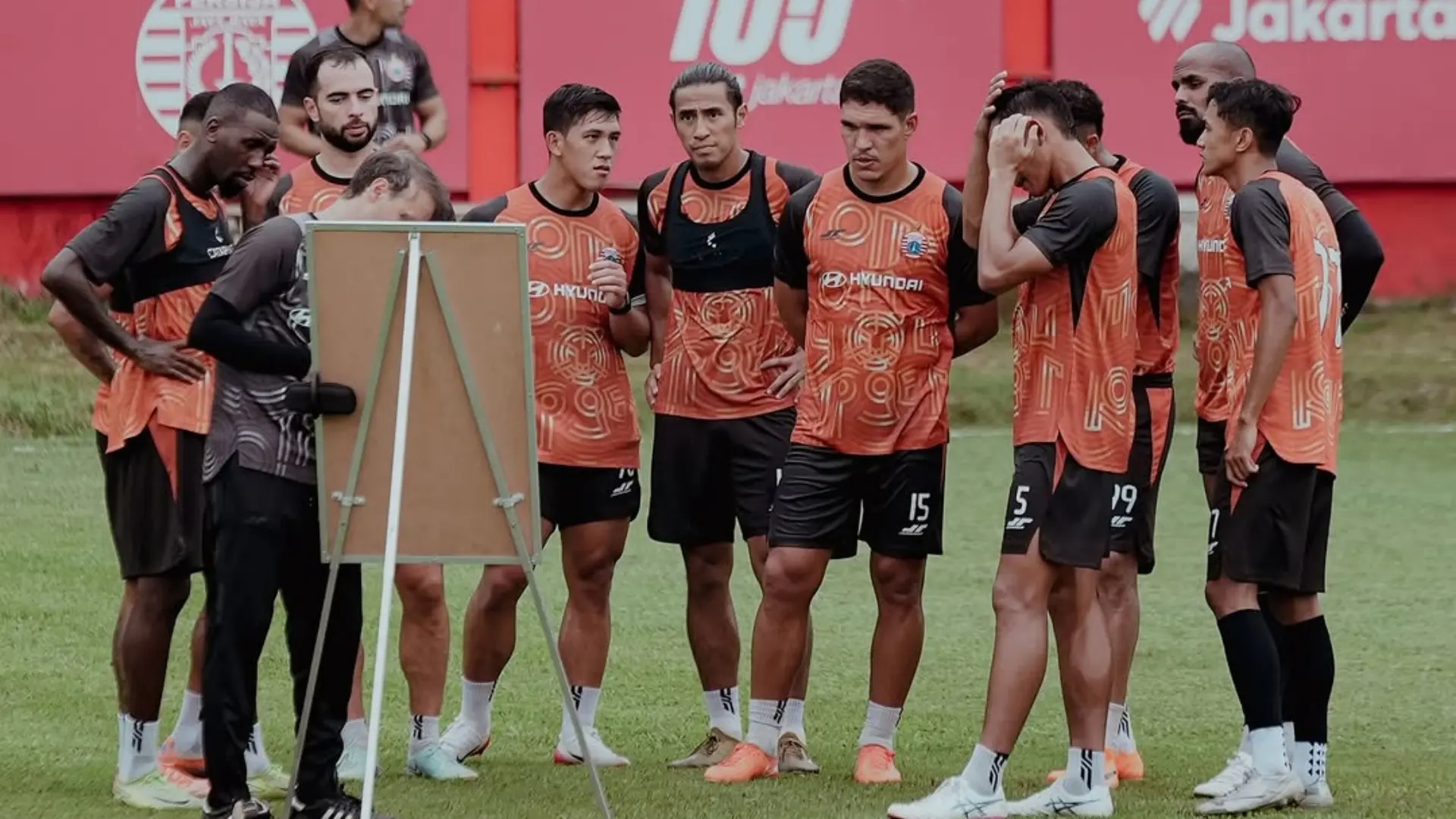Bukan Ivar Jenner Persija Jakarta Bidik Satu Pemain Diaspora Lain