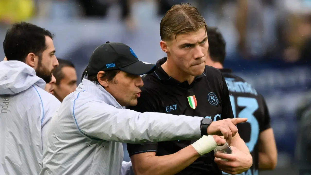 Conte Sindir Manchester United Rasmus Hojlund Butuh Pelatih Yang Mampu Mengembangkan Bakatnya