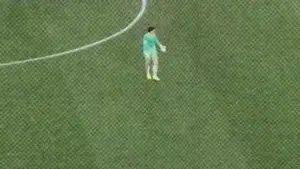 Courtois Tegur Rekan Setim Karena Tinggalkan Fans Usai Kalah dari Benfica