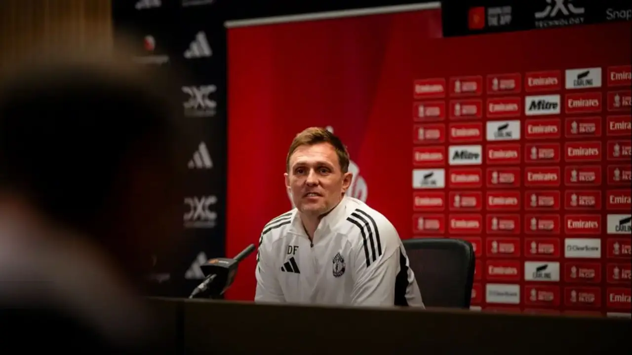 Darren Fletcher Beri Harapan Baru Untuk Kobbie Mainoo Di Manchester United Usai Era Ruben Amorim