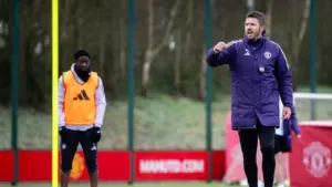Debut Michael Carrick di Manchester United: Hadapi Man City Tanpa Modal Transfer, Andalkan Pemain Kunci Ini
