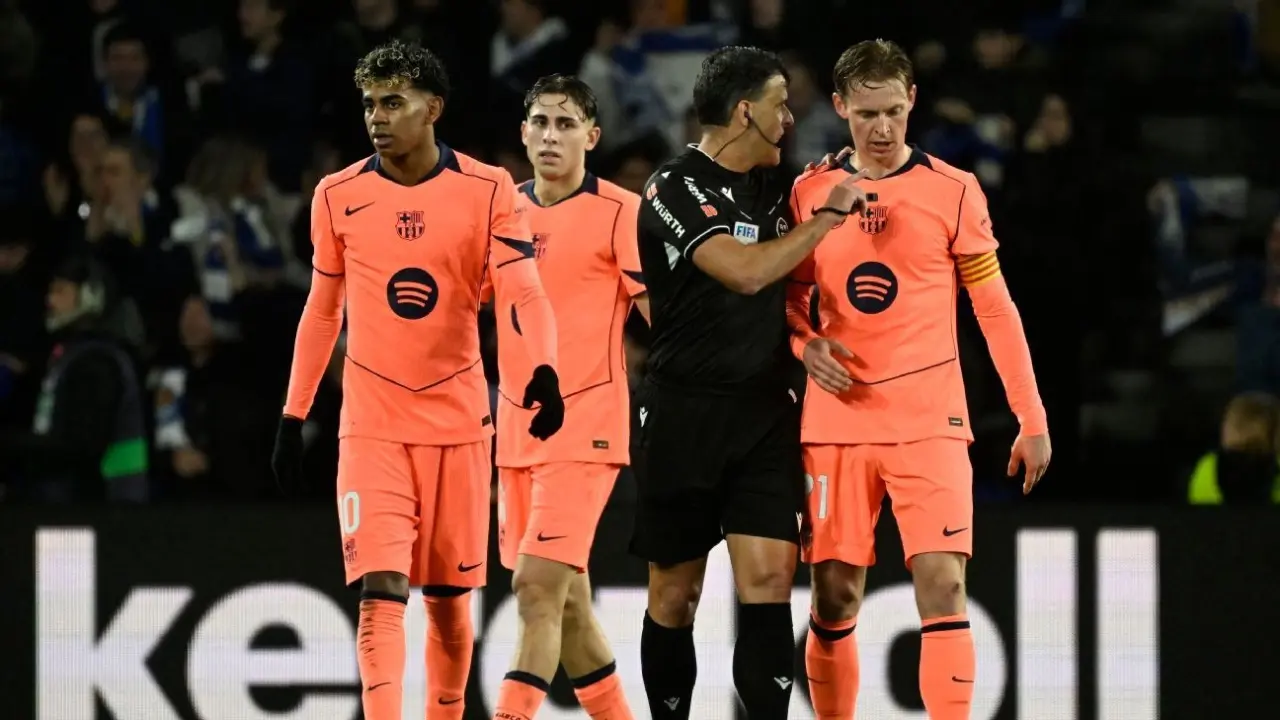 Frenkie De Jong Kritik Keras Kepemimpinan Wasit Usai Barcelona Tumbang Dari Real Sociedad