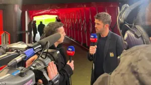 Gary Neville Minta Arsenal Segera Ambil Trofi Liga Inggris Usai Man City Kalah dari Man United