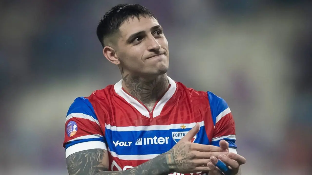 Gaston Avila Resmi Berseragam Persib Bandung, Hadiah Umuh Muchtar Untuk Bobotoh Jelang Afc Champions League 2