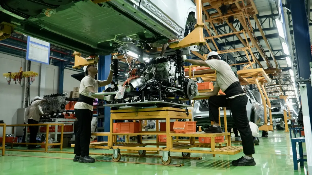 Geely Ex2 Mulai Diproduksi Di Indonesia Mobil Listrik Ini Sudah Dibooking 1 000 Unit