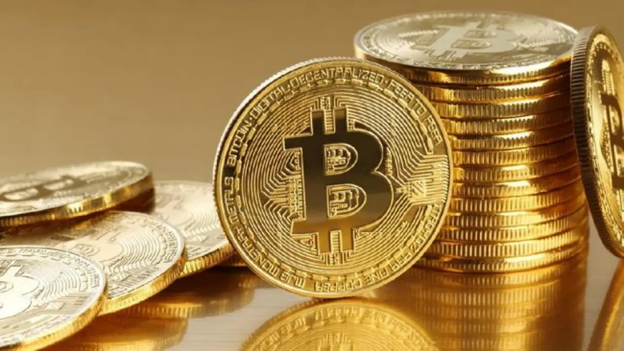 Harga Bitcoin Turun Tajam Investor Kakap Justru Lakukan Akumulasi
