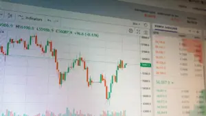 IHSG Sesi I Menguat 1,57% ke Level 8.047, Saham BUMI dan DEWA Diburu Investor