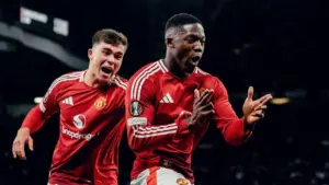 Jelang Arsenal vs MU, Carrick Akui Potensi Besar Kobbie Mainoo