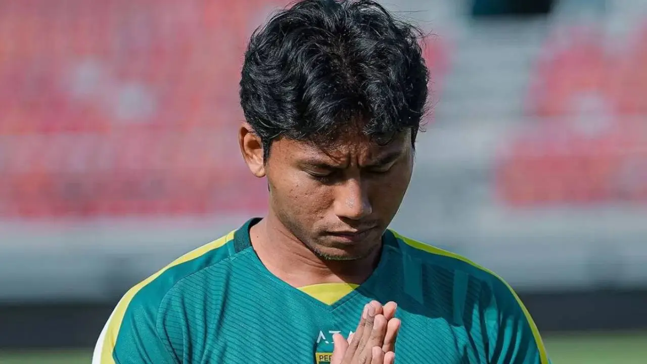 Kadek Raditya Resmi Hengkang Dari Persebaya Surabaya, Bernardo Tavares Lakukan Perombakan Skuad