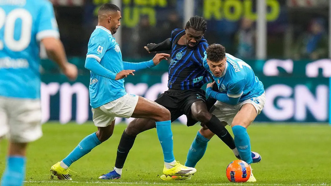 Klasemen Serie A Inter Milan Bertahan Di Puncak Usai Ditahan Imbang Napoli Di Giuseppe Meazza
