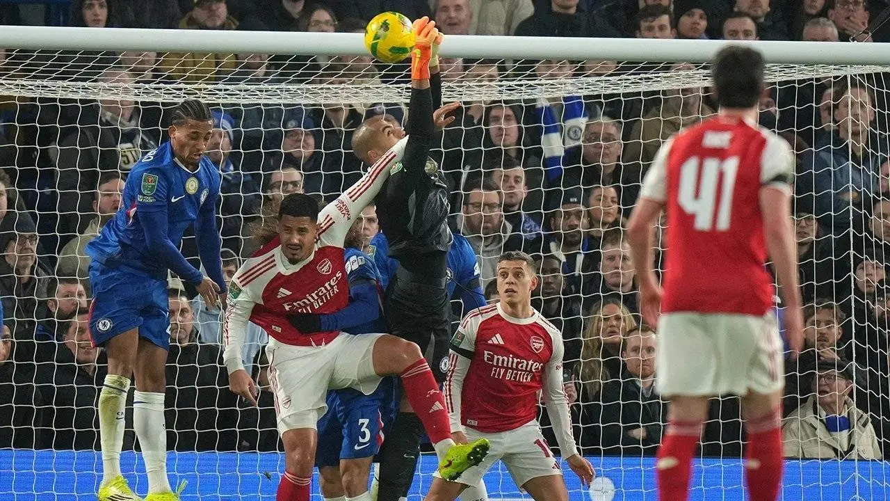 Liam Rosenior Pasang Badan Usai Blunder Fatal Robert Sanchez Di Laga Chelsea Vs Arsenal