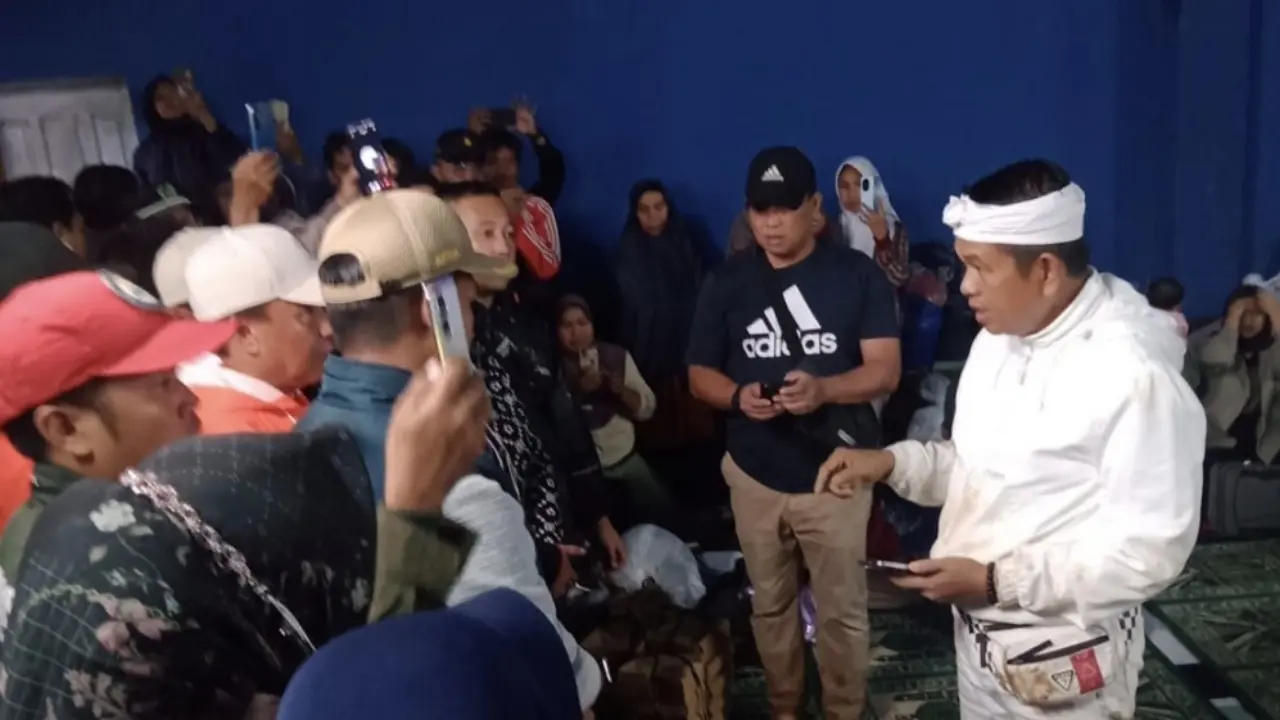 Longsor Bandung Barat Kdm Pastikan Warga Terdampak Akan Direlokasi