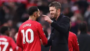 Michael Carrick Pertahankan Rekor Tak Terkalahkan Usai Bawa Manchester United Tekuk Manchester City 2-0