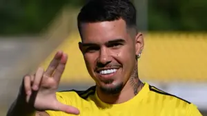 Persib Bandung Lepas Duo Hehanussa, Strategi Kosongkan Gaji Demi Lucas Cardoso?
