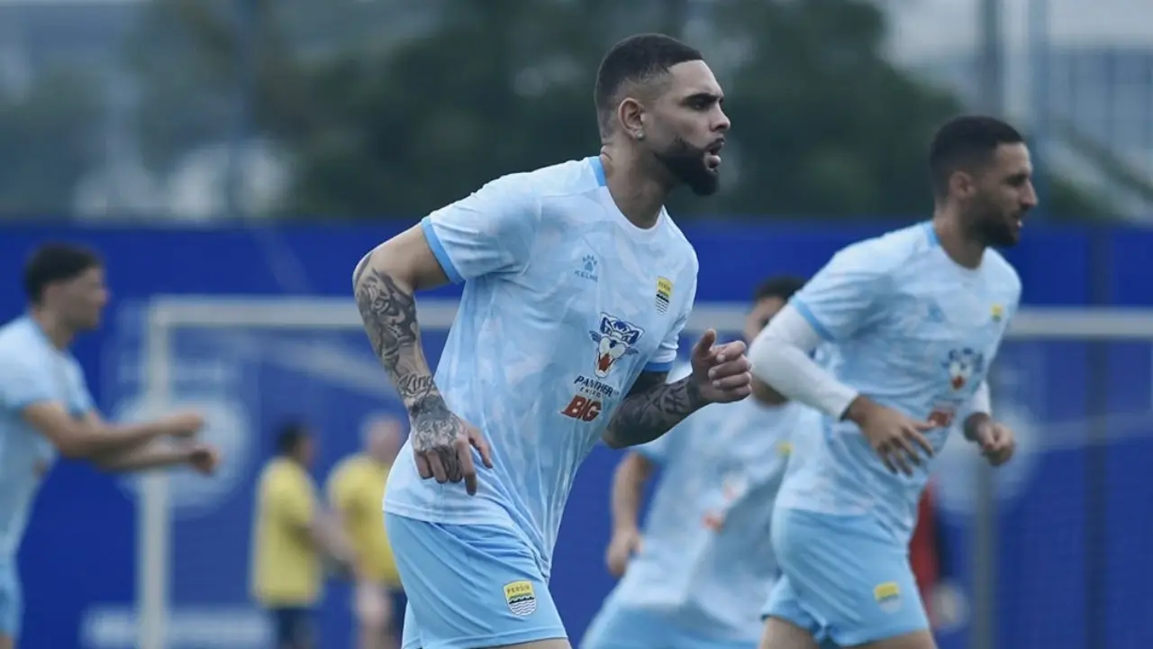 Persis Vs Persib Bojan Hodak Tak Mainkan Kurzawa Karena Risiko Cedera