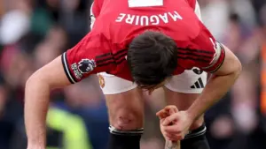 Rahasia Clean Sheet Manchester United: Harry Maguire Redam Erling Haaland Meski Lutut Berdarah