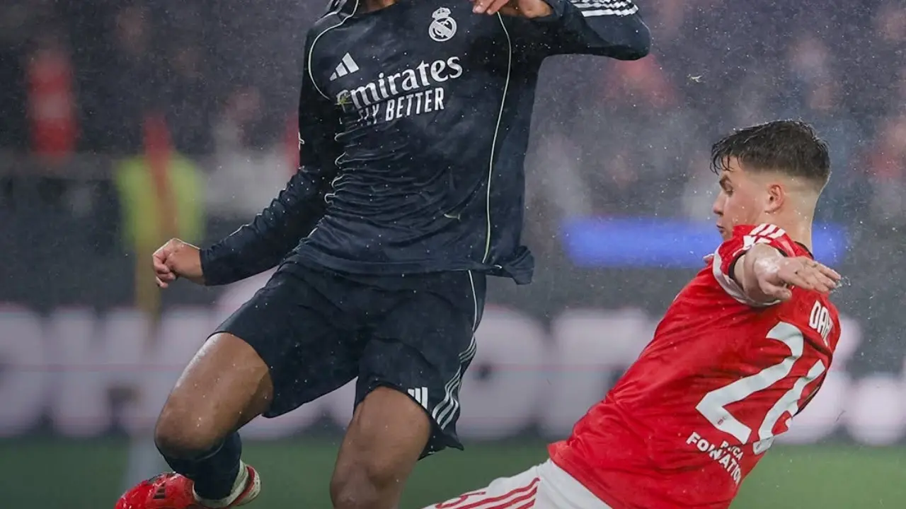 Real Madrid Dipermalukan Benfica Rmtv Pertanyakan Keputusan Wasit