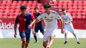 Real Madrid Ikat Bek Akademi 16 Tahun dengan Klausul Rp1.97 triliun