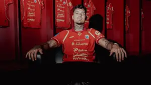 Resmi Gabung Persija, Shayne Pattynama Siap Berjuang dan Bekerja Keras