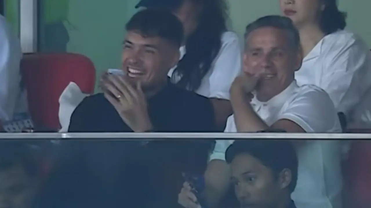 Shayne Pattynama Nobar Persija Vs Madura United Bersama Pelatih Timnas John Herdman
