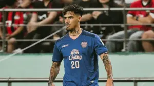Shayne Pattynama Tinggalkan Buriram United, Rumor ke Persija Jakarta Menguat