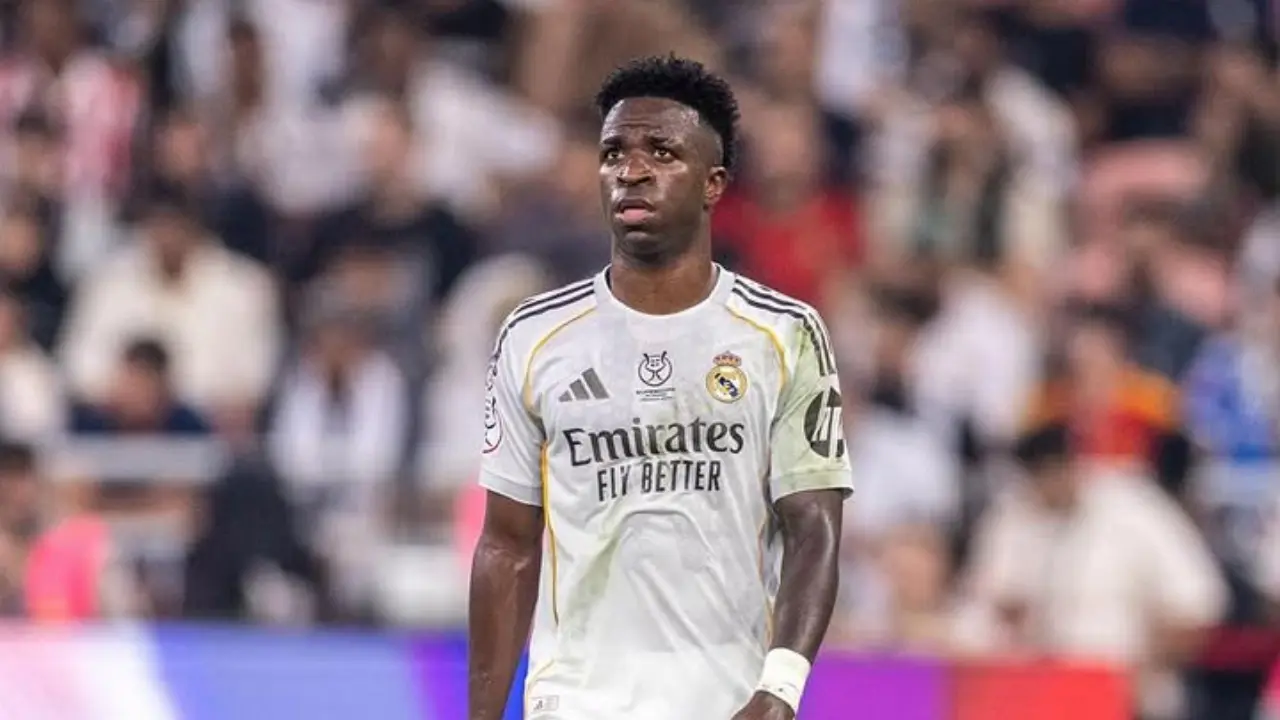 Soal Kontrak Vinicius Arbeloa Tegaskan Itu Bukan Urusannya