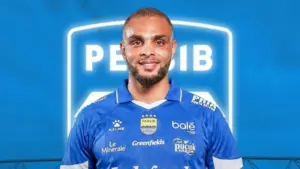 Layvin Kurzawa Resmi Jadi Pemain Persib Bandung, Ini Catatan Statistiknya